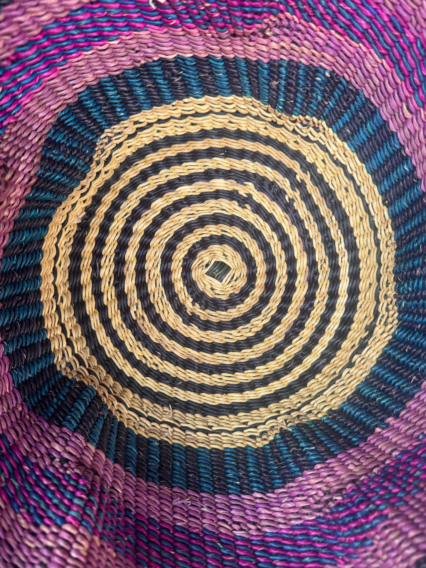 CESTA ESPIRAL ARTESANAL AMA OBRONI