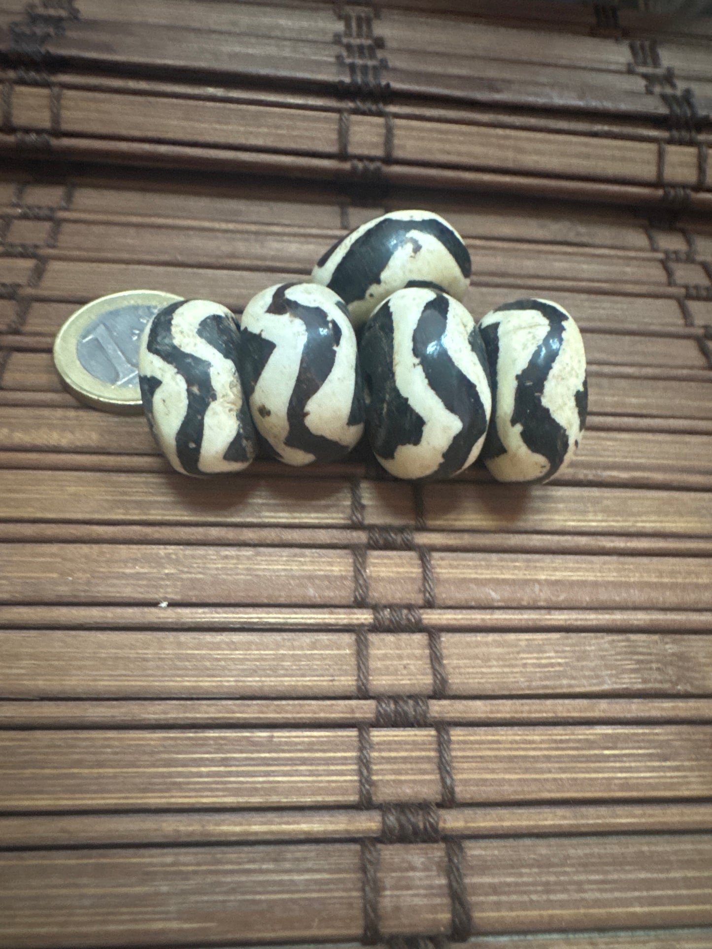 PIEDRA DE HUESO REDONDA