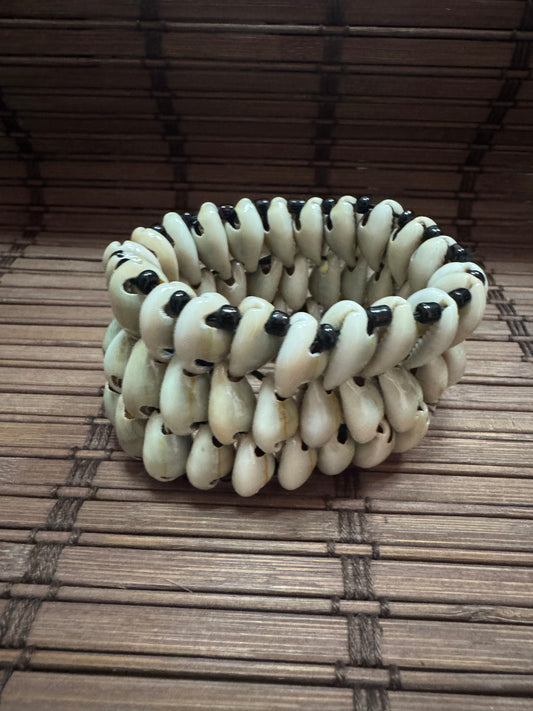 PULSERA TRIPLE CAURI/ CARACOLAS