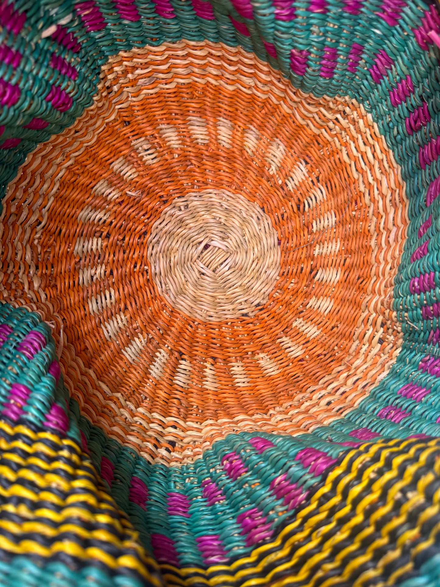 CESTA ESPIRAL ARTESANAL AMA OBRONI